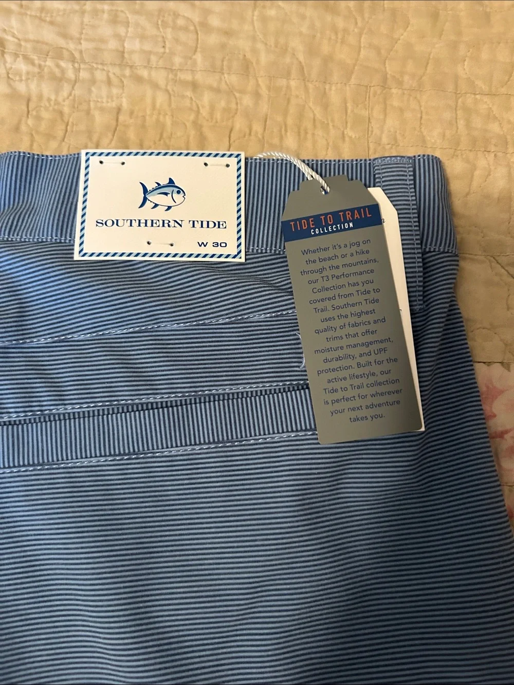Southern Tide Men’s Flat Front Shorts in Blue